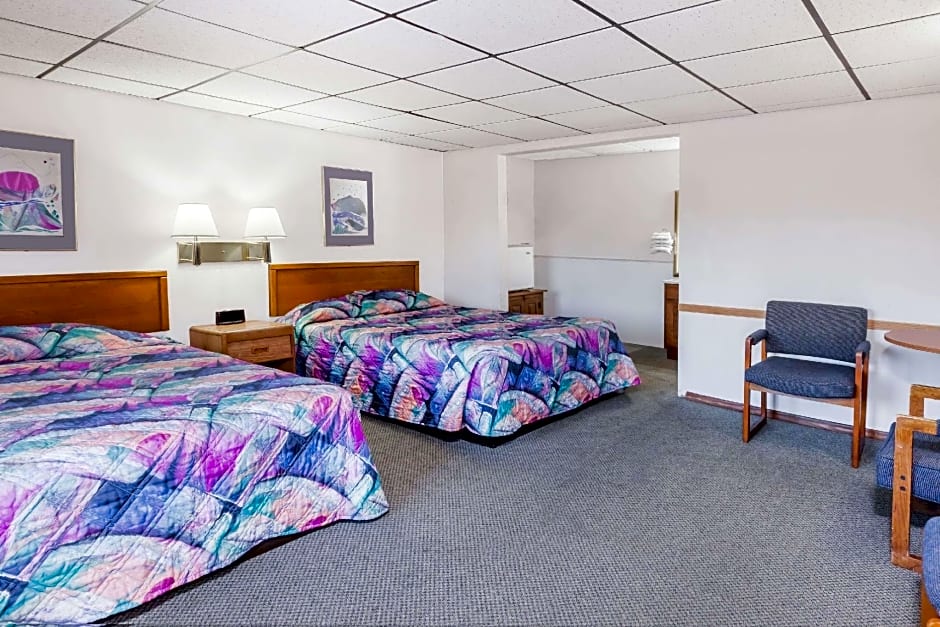 Knights Inn Mackinaw City