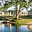 Ringsjöstrand Camping, Hotell och Stugby