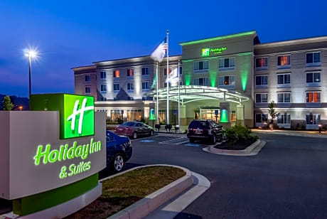 Holiday Inn Hotel & Suites Beckley, an IHG Hotel