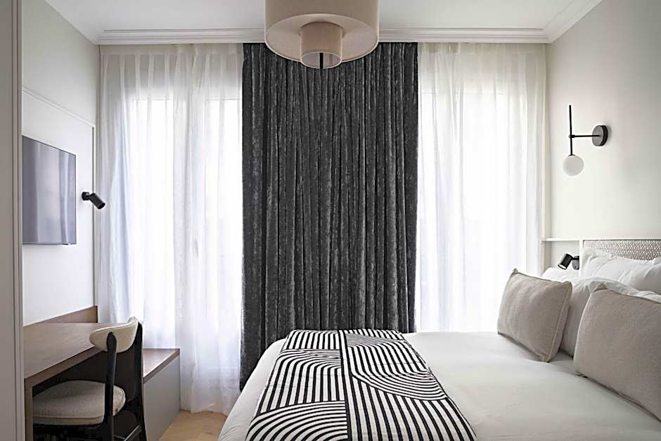 Best Western Premier The Blake Paris Gare Saint Lazare