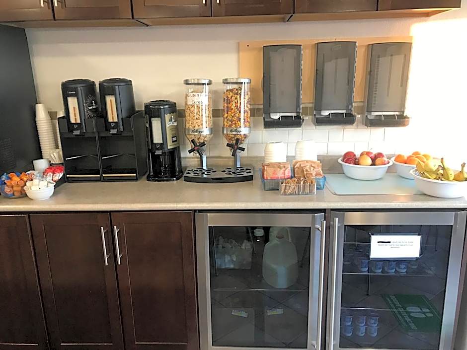 Super 8 by Wyndham Vermilion AB