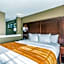 Comfort Inn & Suites Dayton North