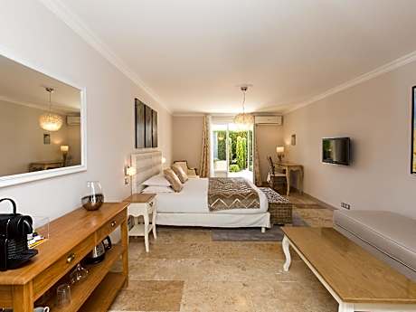 Suite-Ensuite with Shower-Terrace
