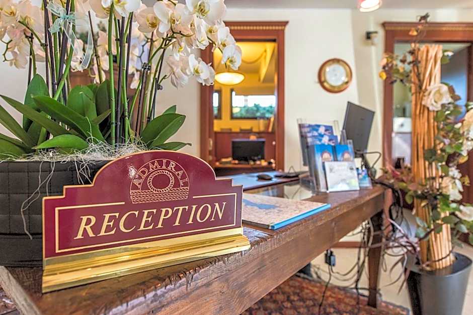 Admiral Hotel Villa Erme