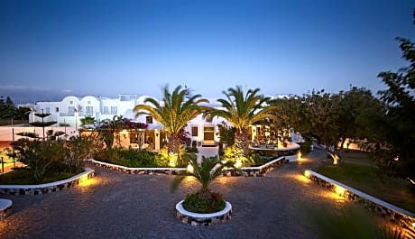 Santorini Kastelli Resort