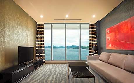 Presidential Suite with Harbor View