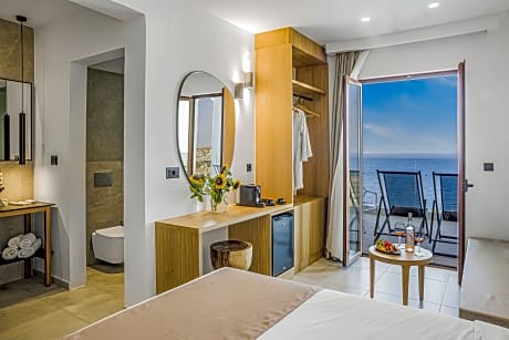 Elegant Superior Double Room Sea View
