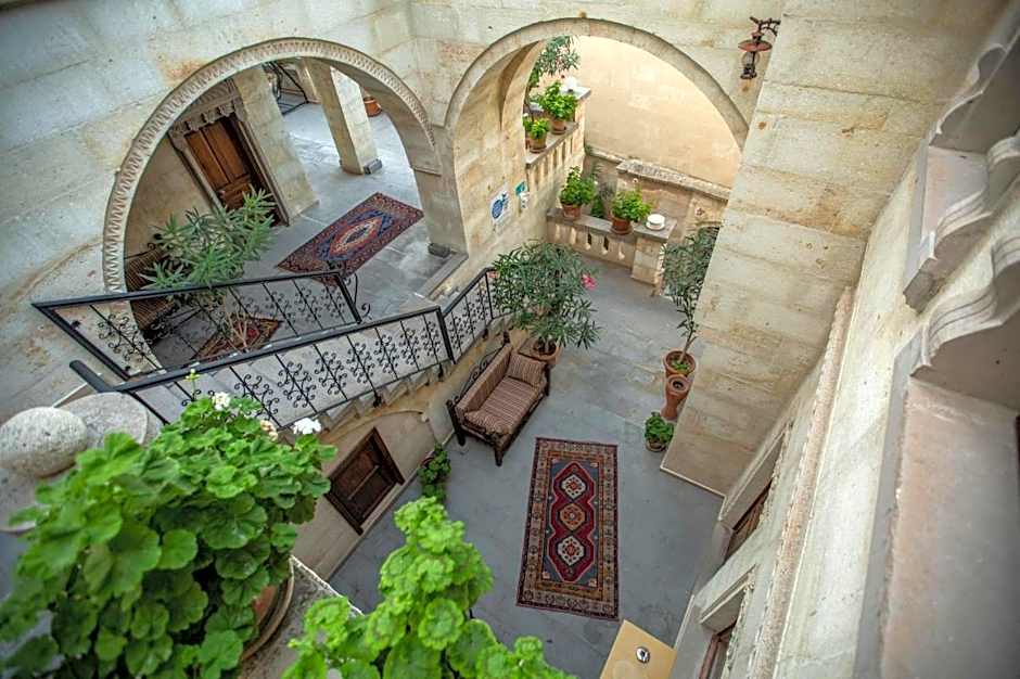 Stone House Cave Hotel