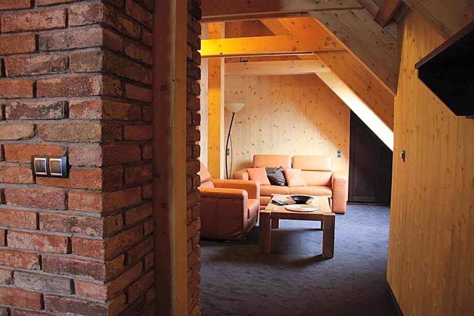 Krakonošova Dílna "WOODHAUS"