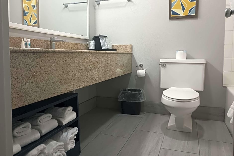 Comfort Inn & Suites
