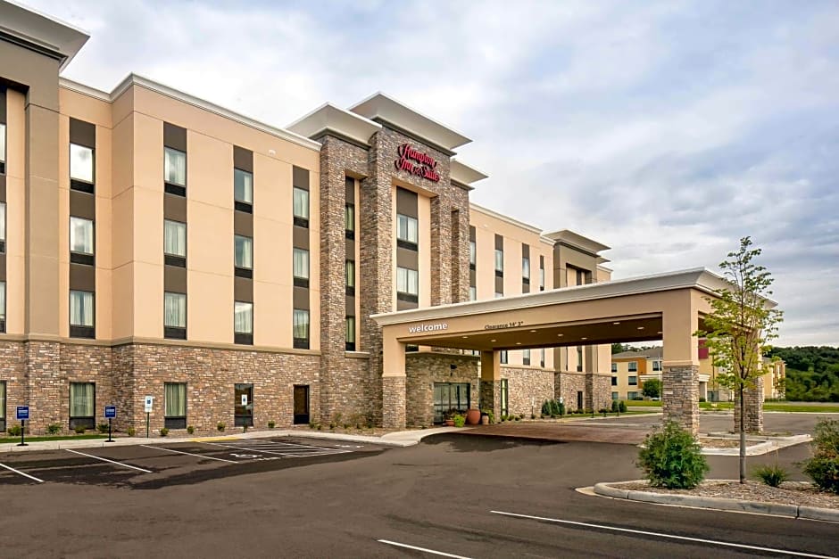 Hampton Inn By Hilton and Suites Hudson, WI