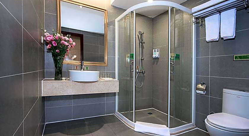 Vienna Classic Hotel Guangzhou Shaheding Metro Station