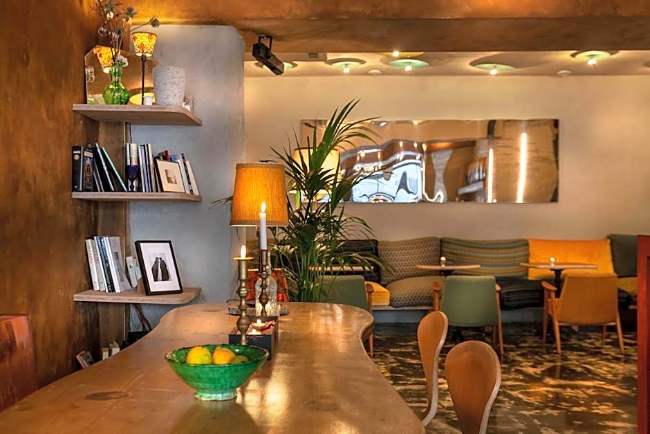 Hotel La Nouvelle Republique