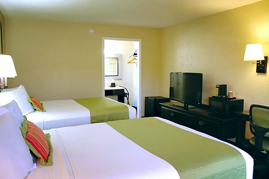 Residence Hub Inn and Suites