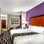 La Quinta Inn & Suites by Wyndham Norwich-Plainfield-Casino