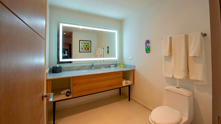 Holiday Inn Hotel And Suites Merida La Isla By IHG