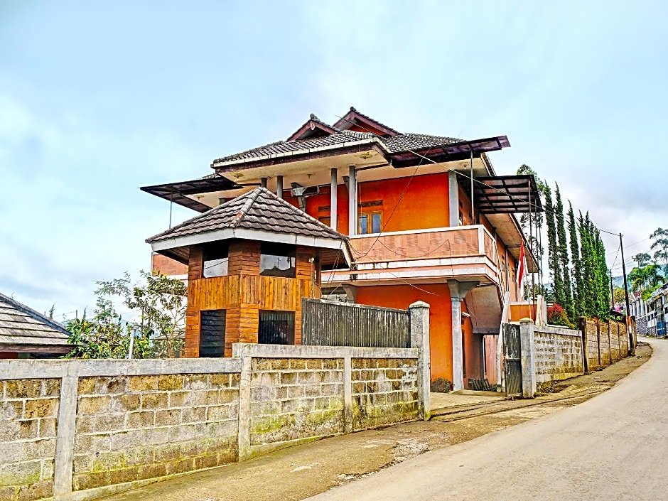 Hotel O Artana Bed and Breakfast.NearSitu Cileunca