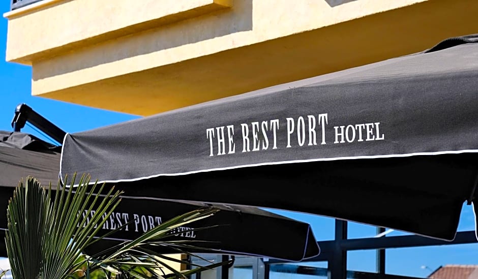 The Rest Port Hotel