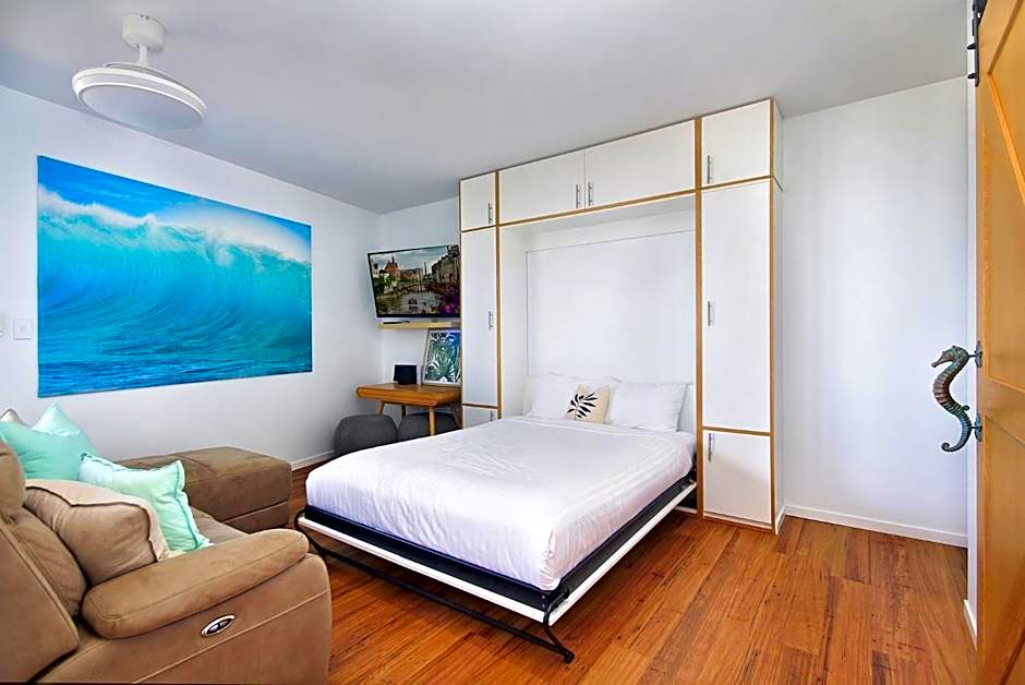 Lennox Holiday Apartments