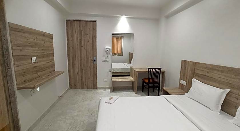 Hotel Jay Palace Inn, Solapur 