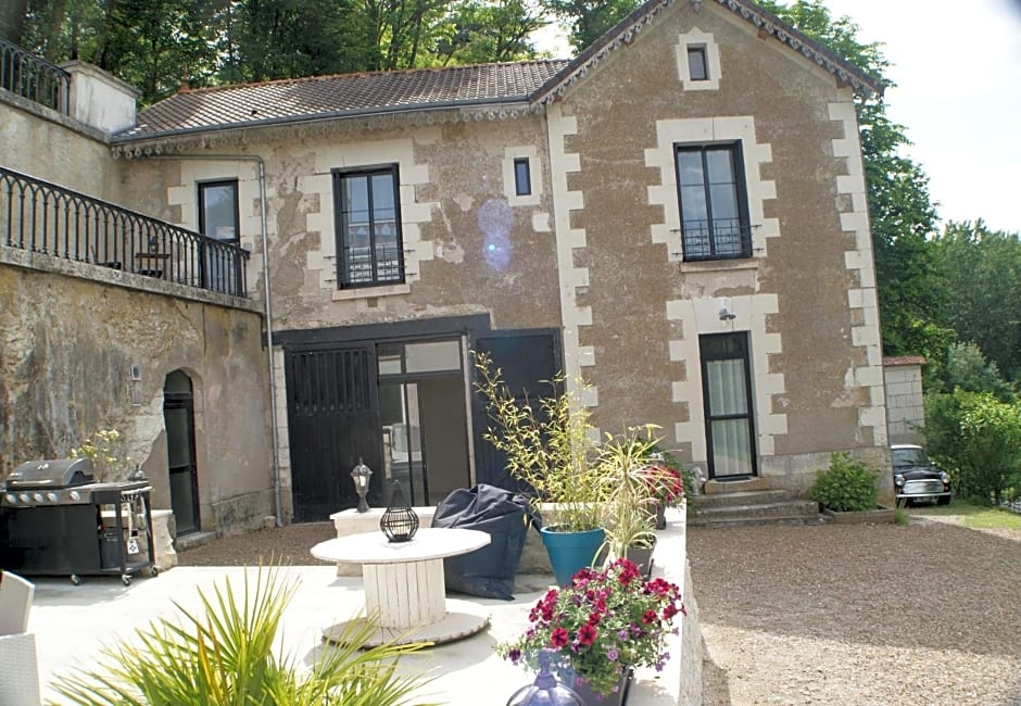 Le Chateau de la Barre