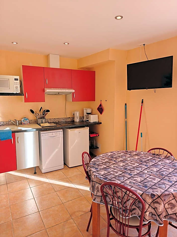 Le Catalan - Hôtel et appartements