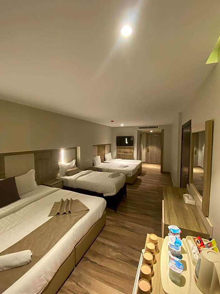 Mass Paradise Hotel