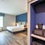 La Quinta Inn & Suites by Wyndham Chattanooga Downtown/South