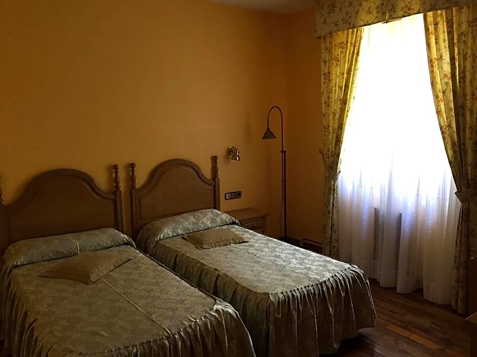 Foto 1 de 14 de 1 Double Bed or 2 Beds