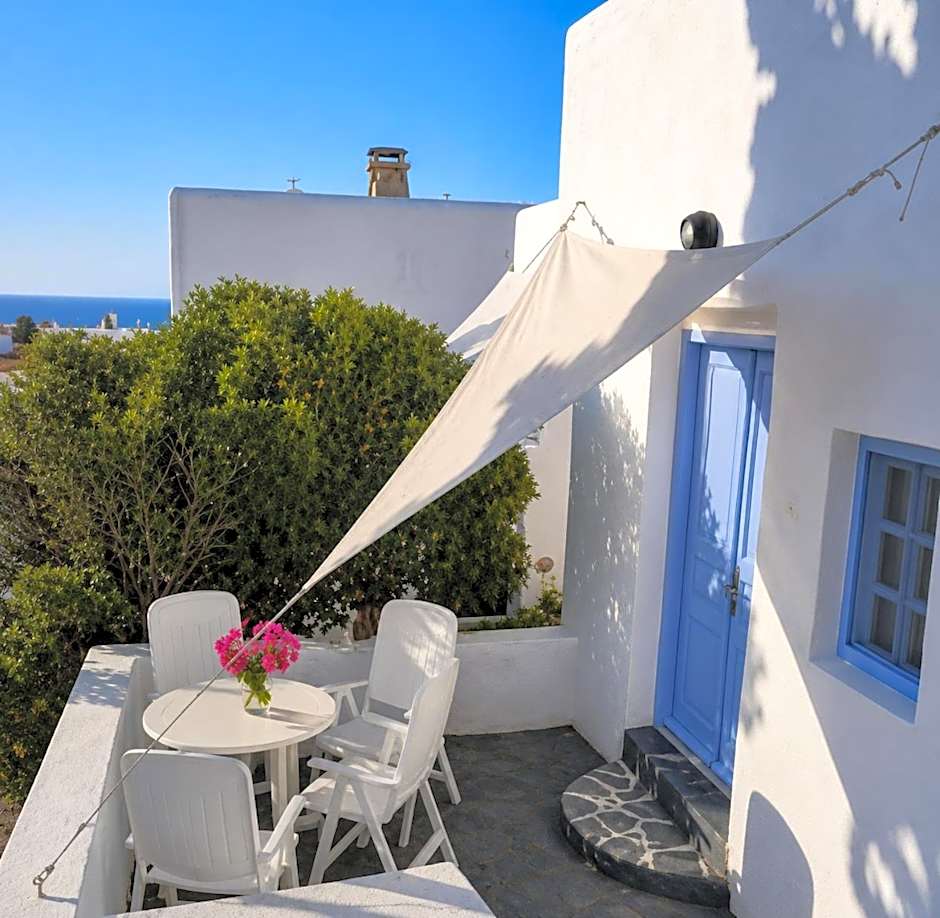 Porto Sikinos Hotel