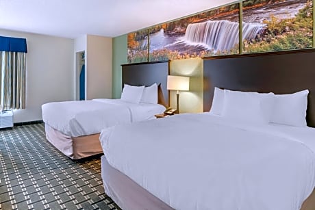 Large Quadruple Room with Two Queen Beds - Non Smoking