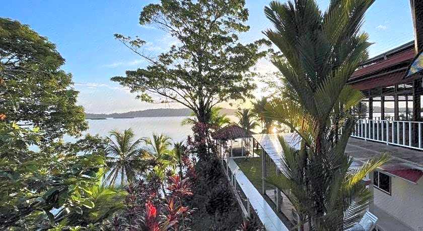Akwaba Lodge Island Boutique Hotel