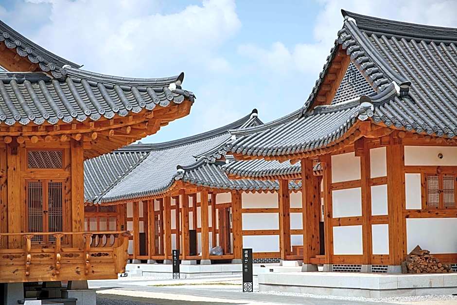 Hanok Hotel Namwonyechon By Kensington