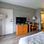 La Quinta Inn & Suites by Wyndham New Haven