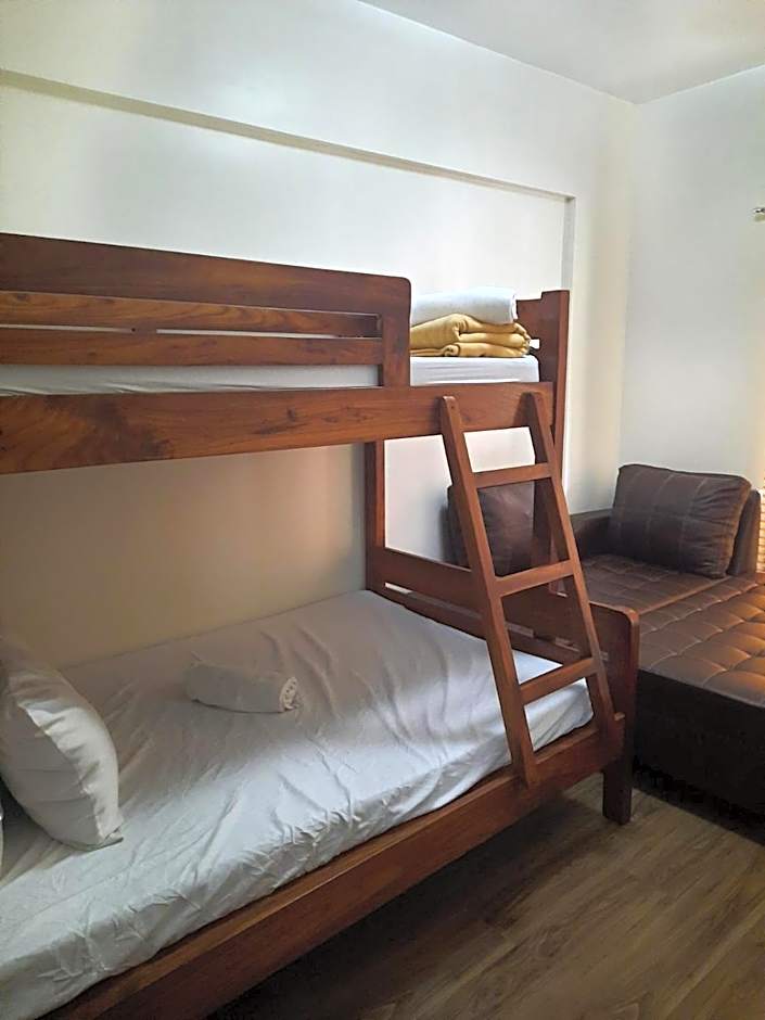 BRISTLE RIDGE CONDOMINIUM