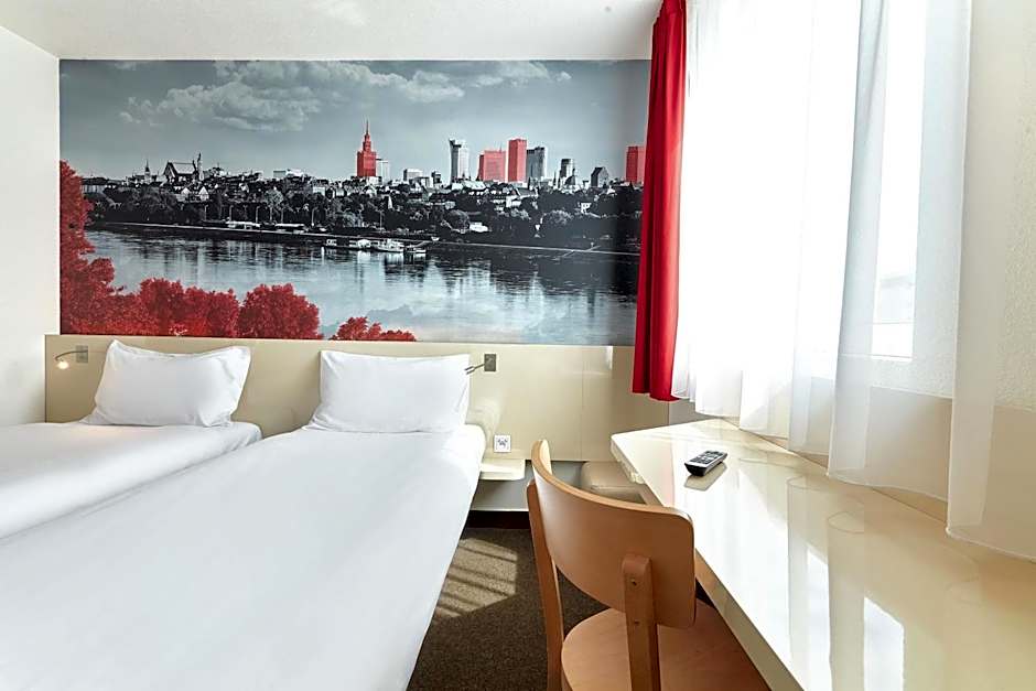 B&B Hotel Warszawa-Okęcie