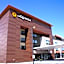 La Quinta Inn & Suites by Wyndham Littleton/Red Rocks