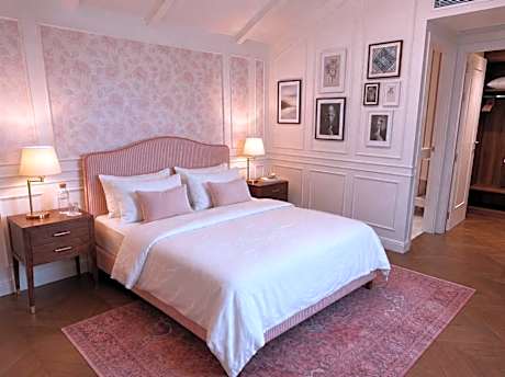 Deluxe Junior Suite