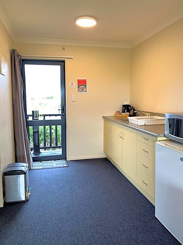 Haast River Motels & Holiday Park