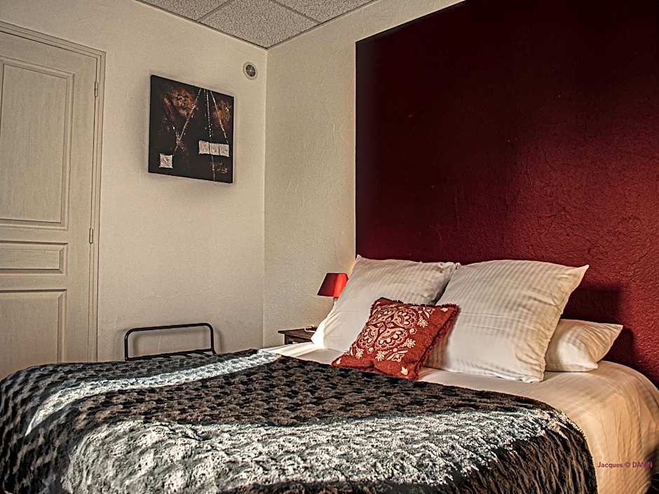 Logis Hôtel Restaurant La Brasserie