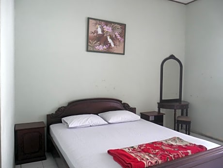 Hotel Garuda Syariah near Alun Alun Banjarnegara