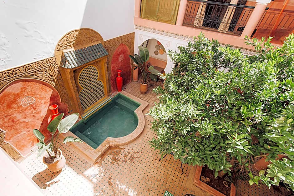 Riad Davina