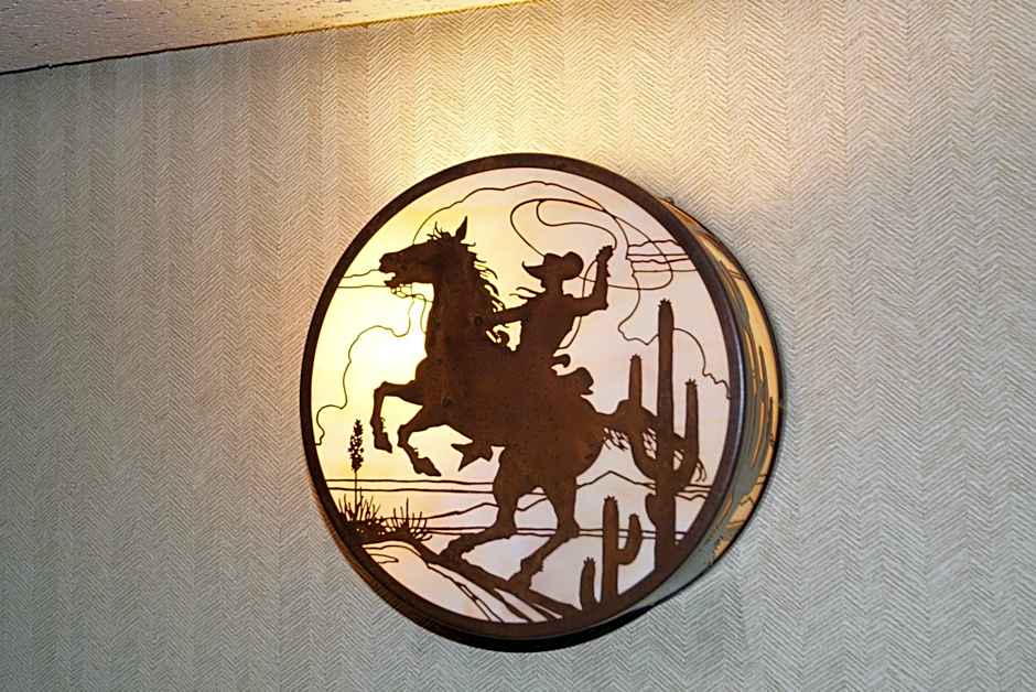 Dude Rancher Lodge