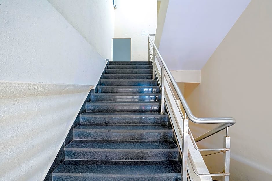 FabHotel Azure - Nr. Mumbai International Airport