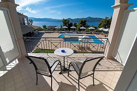 Double or Twin Room with Sea View