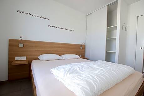 Two-Bedroom Apartment with Balcony and Sea View