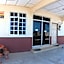 Semarak Beach Inn