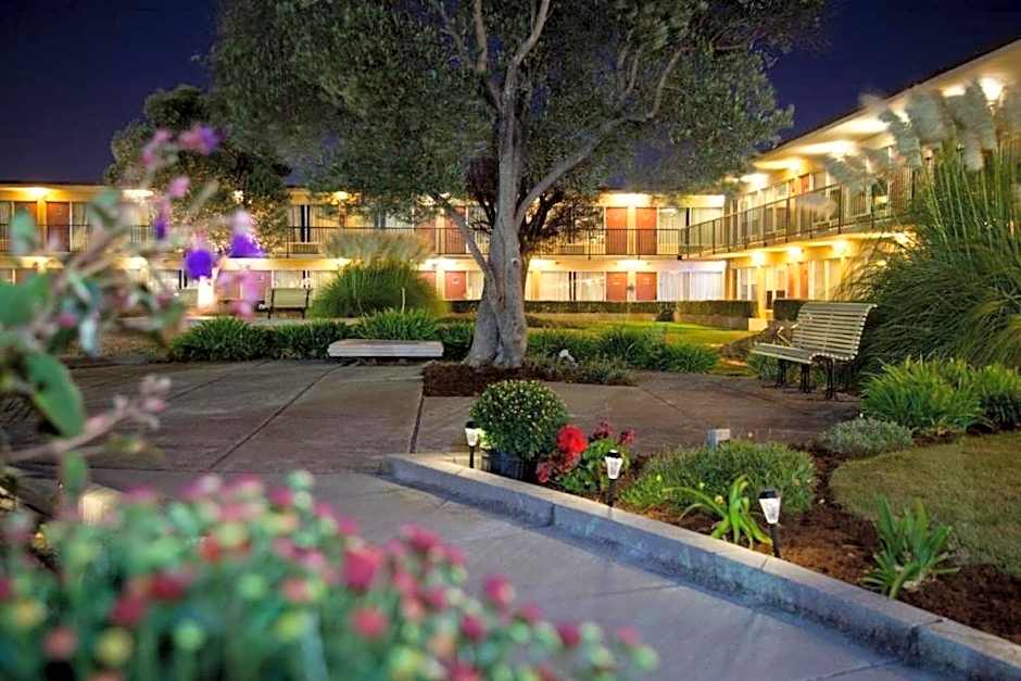 Park Pointe Hotel