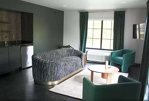The Inn Hotel, Ascend Hotel Collection