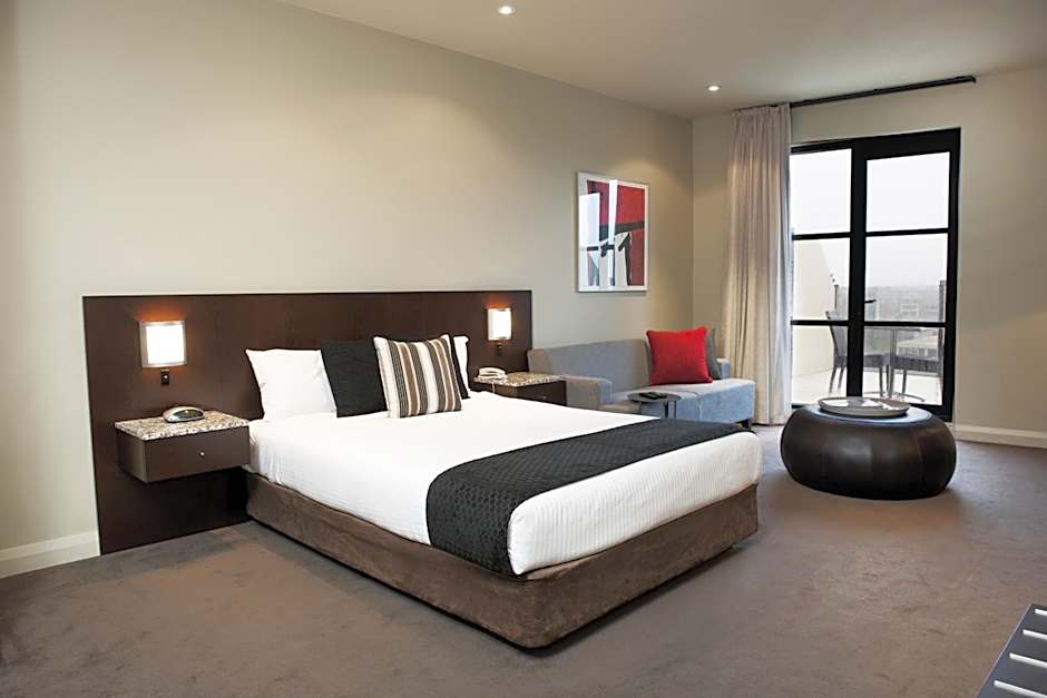 Mantra Hindmarsh Square